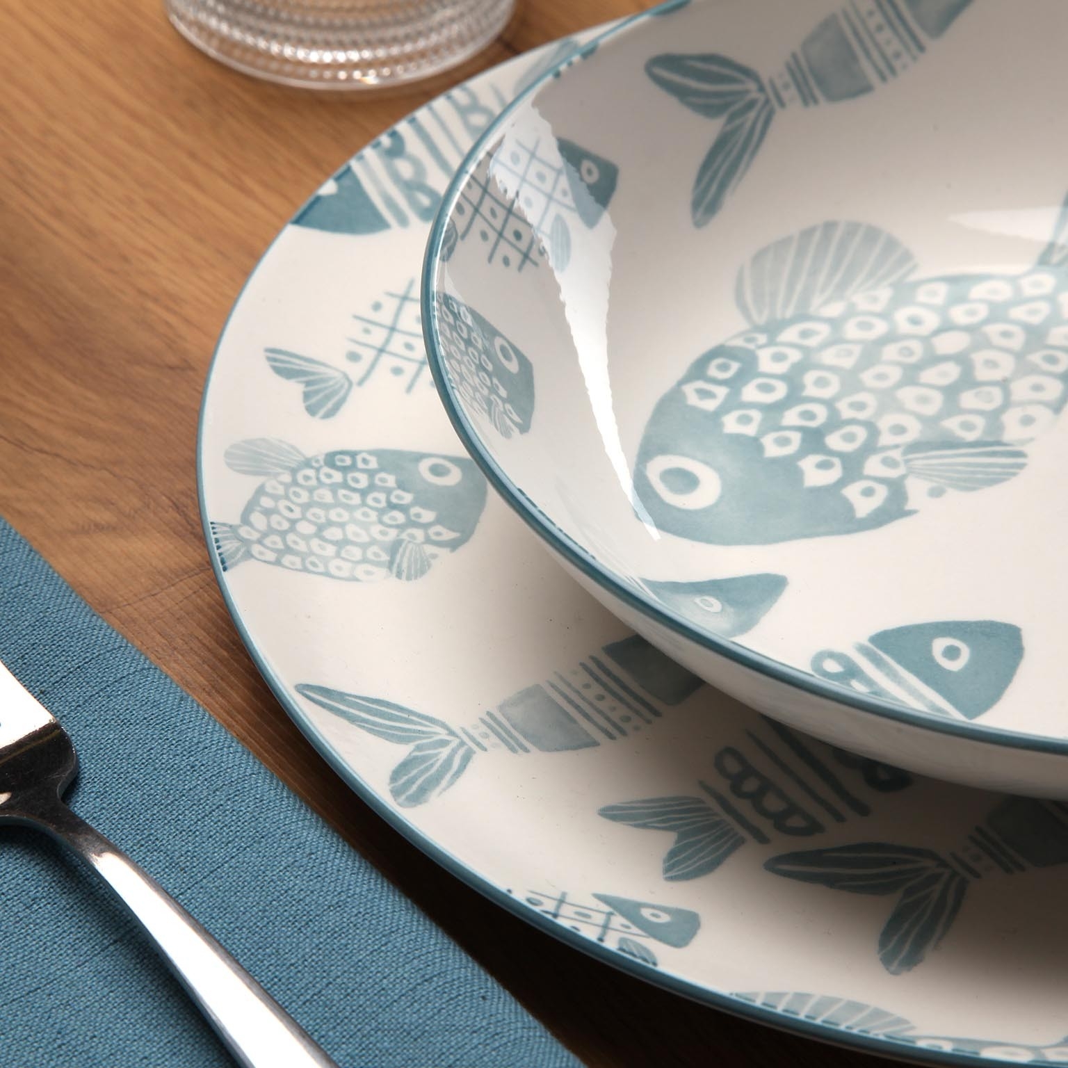 Acquista online Versa Servizio piatti tavola porcellana decorata pesci 18 cod.AL0614349 Versa